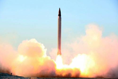 Una foto del test di lancio dell'Emad resa disponibile dal ministero della Difesa