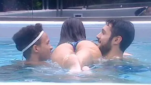Grande Fratello 14: amori e coccole
