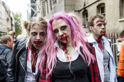 "Se arrivano gli zombie ci estinguiamo in sei mesi"