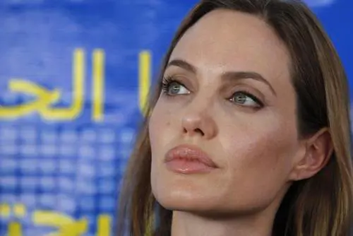 Nuova adozione per Brad e Angelina: un milione per il bambino
