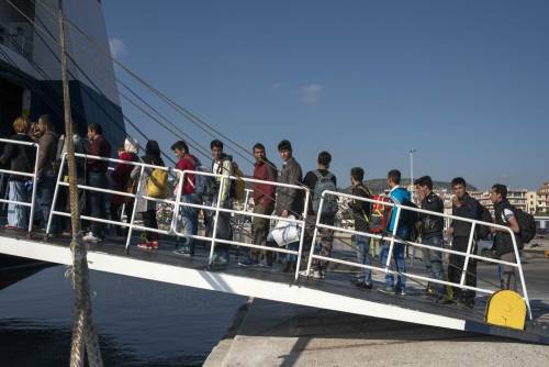 Profughi, la beffa delle quote:  dall’Italia all’estero solo 90 migranti in un mese