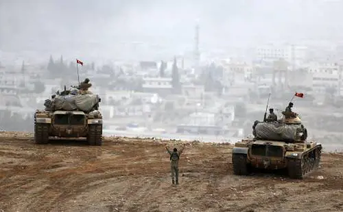 Turchia, presa minorenne italiana: l'ombra dell'arruolamento con l'Isis