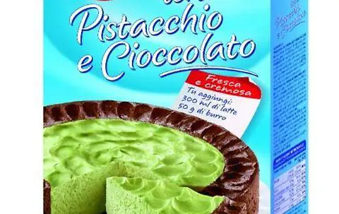 Cameo ritira la torta al pistacchio e cioccolato: "Pericolosa per gli allergici agli arachidi"