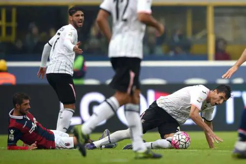 Il Palermo vince a Bologna. Vazquez mette nei guai Rossi