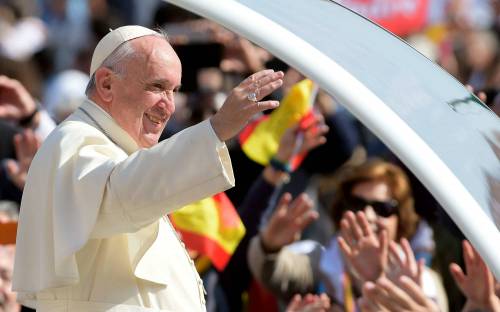 Il Papa santifica la famiglia tradizionale e mette al bando le unioni civili