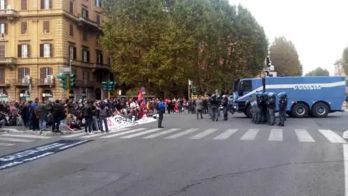 Contro l'incuria il riscatto morale dei romani: Retake Roma