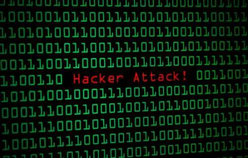 Hacker del liceo entra nella mail del capo della Cia
