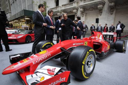 La Ferrari corre a Wall Street E Marchionne: "Sto da dio!"