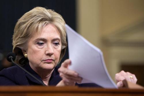 Bengasi, Hillary Clinton sotto torchio al Congresso