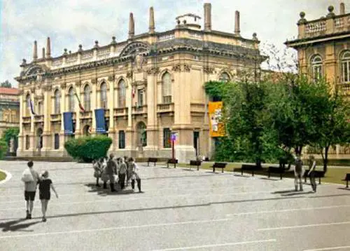 Piazza Leonardo pedonale sfida Darsena e Gae Aulenti
