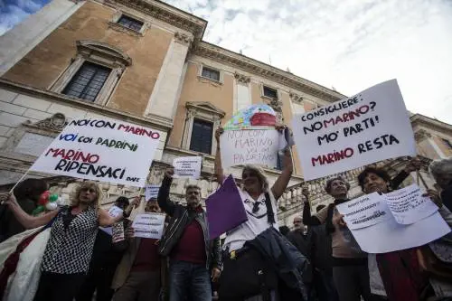 Marino ai suoi sostenitori: ​"Ripensarci? Non vi deluderò"
