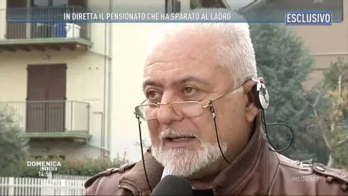 Sicignano: "Voi meritate questo...". E Sansonetti: "Spero che non mi spari"