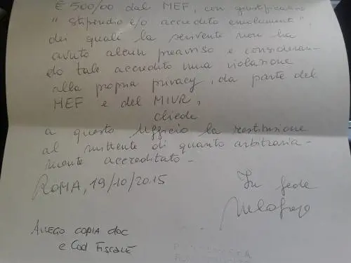 Insegnante "schiaffeggia" Renzi: "Riprenditi la tua elemosina"