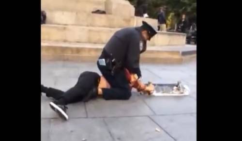 Andare in skateboard è vietato: arresto violento a New York