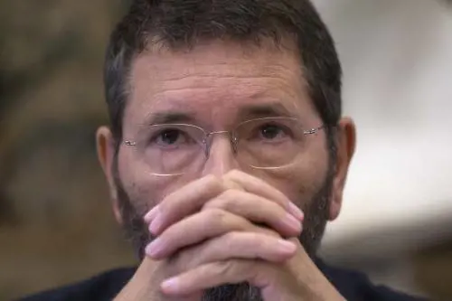 Caos Marino: scuole senza prof, studenti tra i banchi fino a agosto