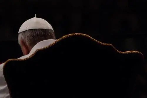 Vatileaks, un cardinale confessa. "Svolta clamorosa e imminente"