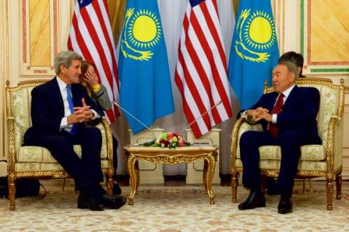 La visita di Kerry in Asia Centrale: gli Usa vogliono tornare protagonisti