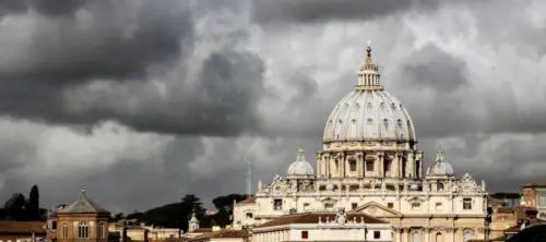 La Francia rinuncia all'ambasciatore gay in Vaticano