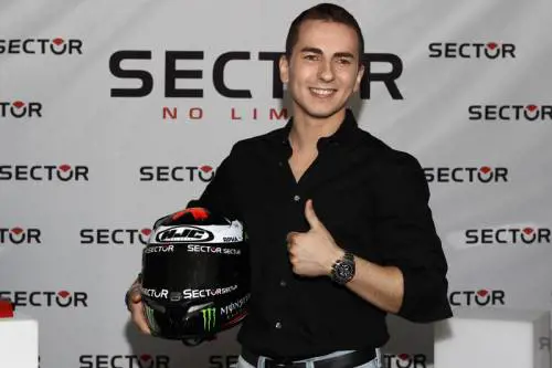 Sector scarica Lorenzo: "Non ci identifichiamo con quanto accaduto"