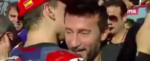 E Biaggi esulta con Lorenzo