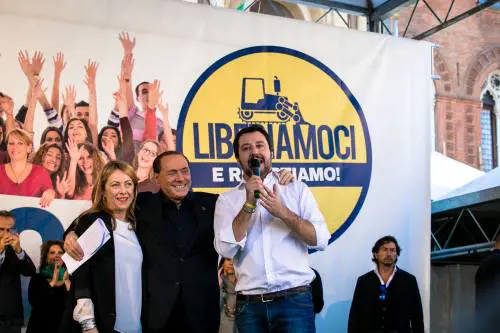 Sondaggio Swg: cala M5s, cresce Forza Italia