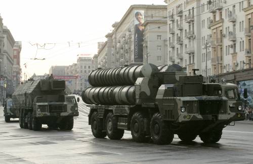 Sistemi S-300 fotografati a Mosca nel 2009, durante le prove di una parata militare