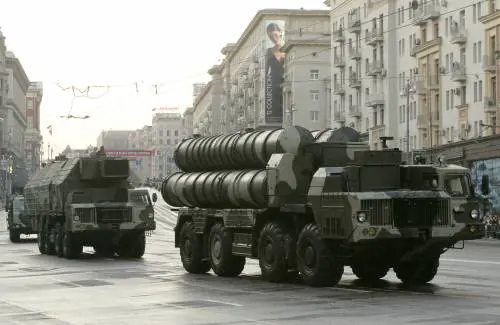 Sistemi S-300 fotografati a Mosca nel 2009, durante le prove di una parata militare