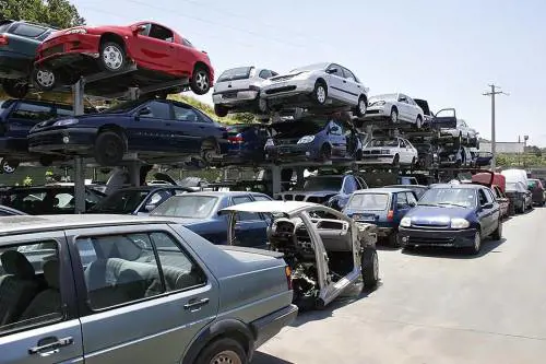 Che fine fanno le auto rottamate? 