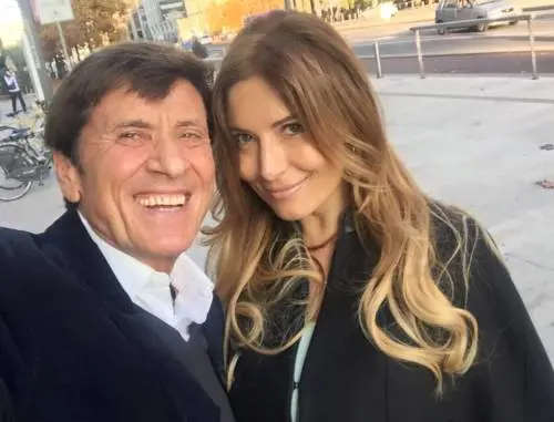 Lucarelli contro Belen: "Ha cacciato me e Morandi dal locale"