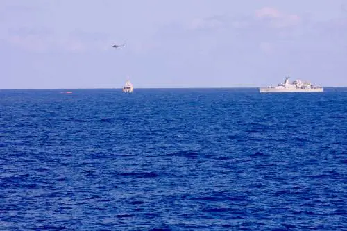 Missione in Libia, caccia agli immigrati perduti