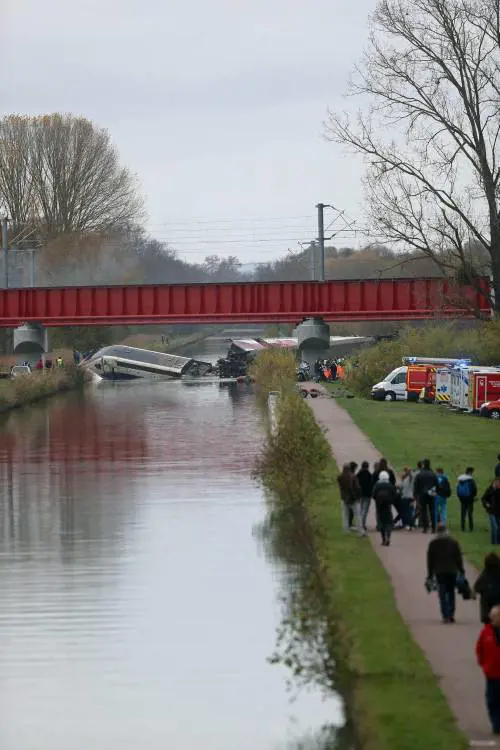Deraglia Tgv in Alsazia, dieci morti francesi