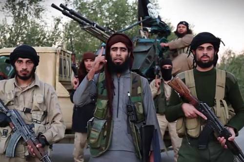 L'Isis festeggia a Sirte gli attentati di Parigi