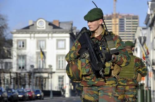 Il Belgio annuncia un piano antiterrorismo in 18 punti