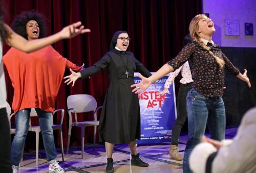 Sister Act, il musical con suor Cristina