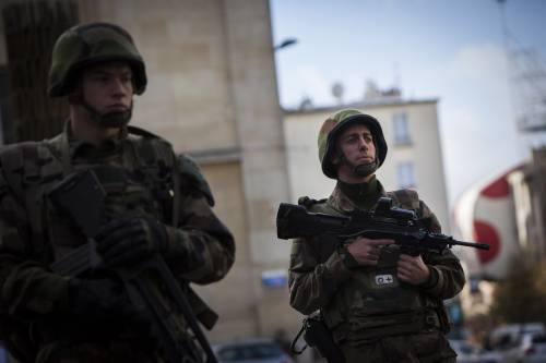 Nuovo blitz in Francia: "Udita un'esplosione"