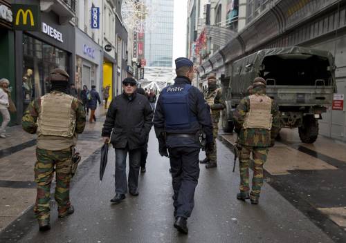 Soldati belgi per le strade di Bruxelles