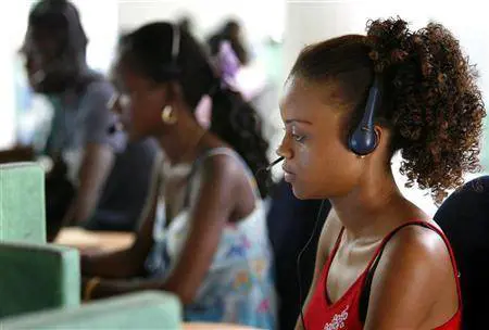 Cinque chiamate al giorno. È lo stalking da call center