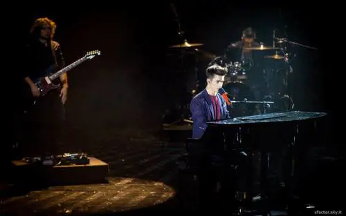 X Factor, Facebook