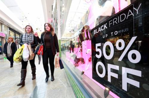 Gli sconti del black friday? Un'imitazione Usa in saldo