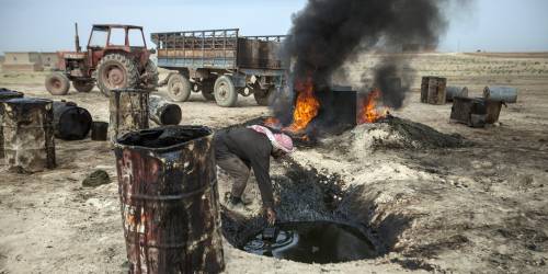 Anche l'Italia finanzia l'Isis Così compriamo il petrolio