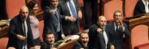 Mozione choc del M5S: un rappresentante straniero in consiglio