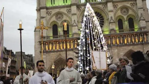 Vietato l'albero di Natale negli uffici delle Poste