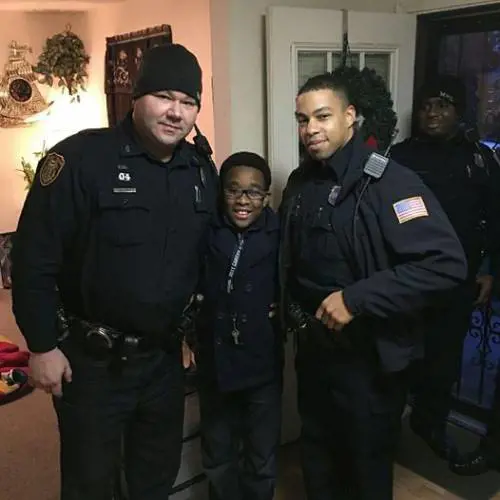 Usa, i ladri gli rubano l'Xbox. I poliziotti la ricomprano