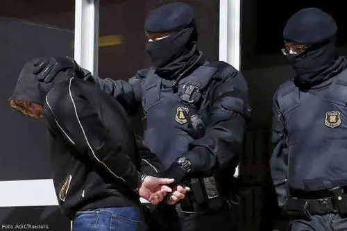 Forze speciali spagnole impegnate in operazioni antiterrorismo
