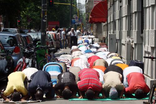 Quelle moschee invisibili dove l'islam radicale dilaga