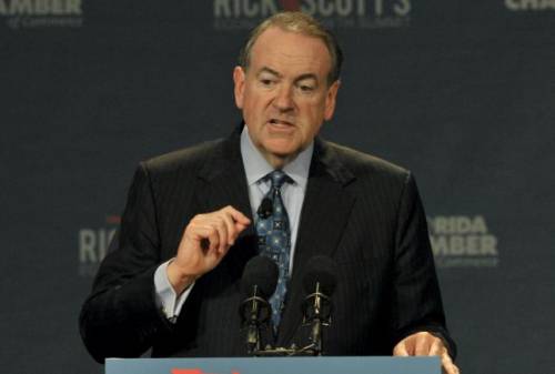 Mike Huckabee, il politico americano che sostiene Putin