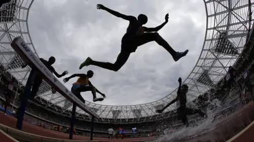 Ok agli 800 m in corsia o crono. E ai lanci virtuali
