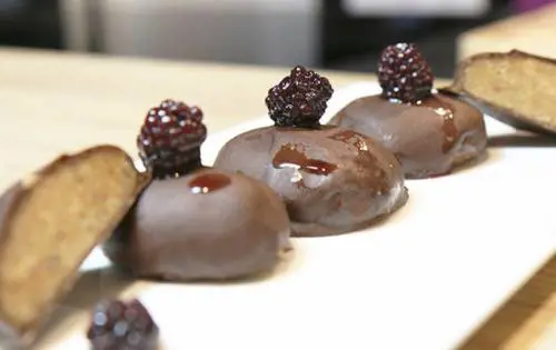 Piccole delizie ai mirtilli e cioccolato
