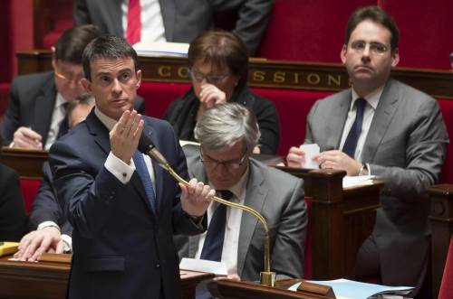 Valls al veleno su Le Pen: "Con Fn guerra civile"