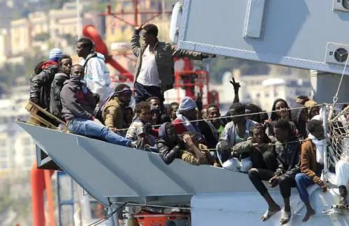 Altri 519 profughi a Pozzallo. Ma calano le domande d'asilo